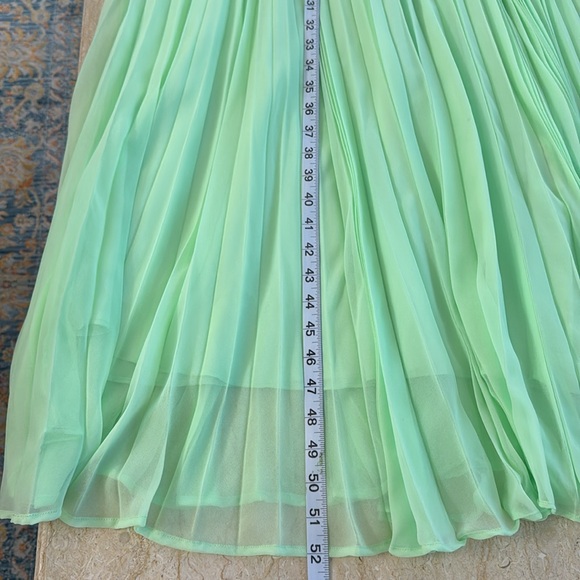 NWT Karen Millen Guipure Lace Pleated Skirt Midi Dress. Sold Out! - Picture 11 of 16